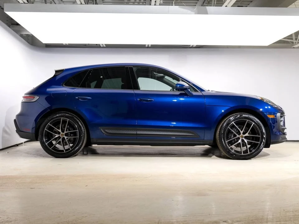 2024 Porsche Macan - Image 2 of 20