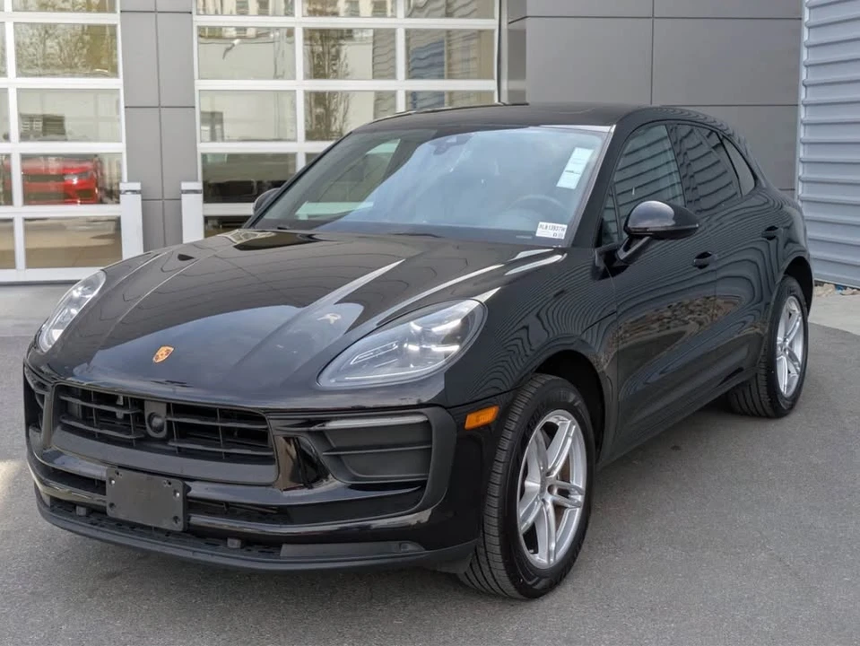 2024 Porsche Macan - Image 7 of 18