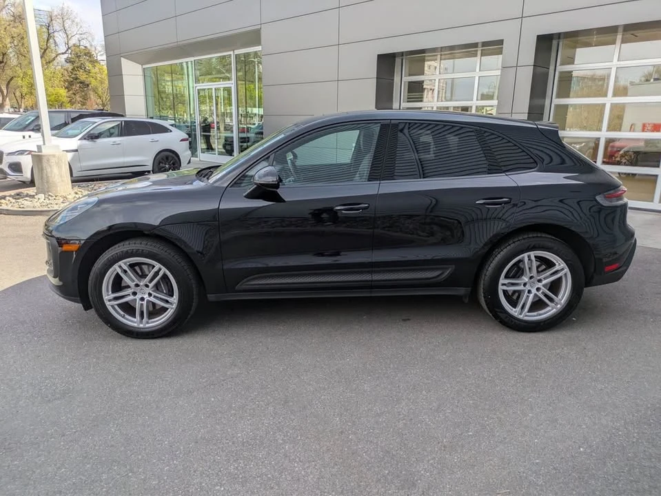 2024 Porsche Macan - Image 6 of 18