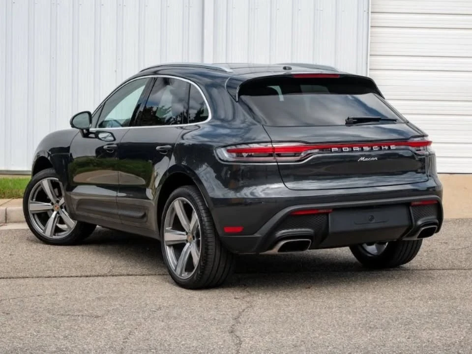 2024 Porsche Macan - Image 2 of 9