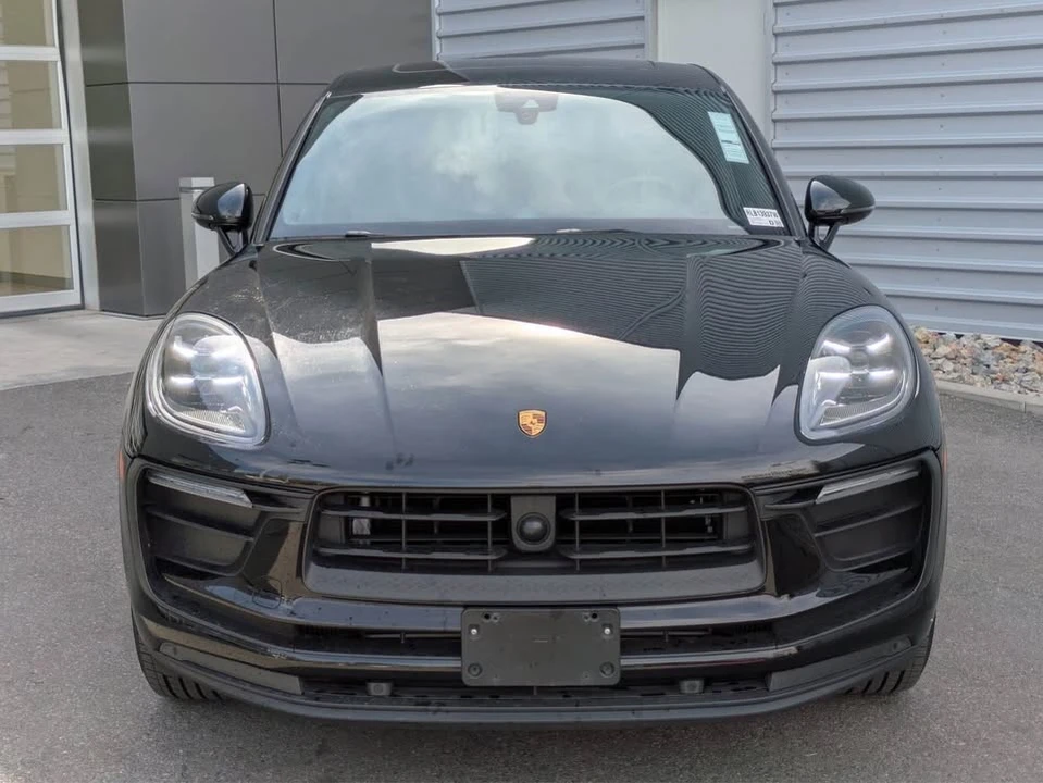 2024 Porsche Macan - Image 8 of 18