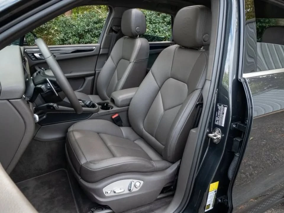 2024 Porsche Macan - Image 4 of 9