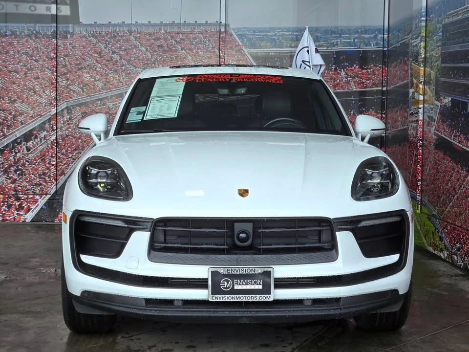 2024 Porsche Macan - Image 3 of 20