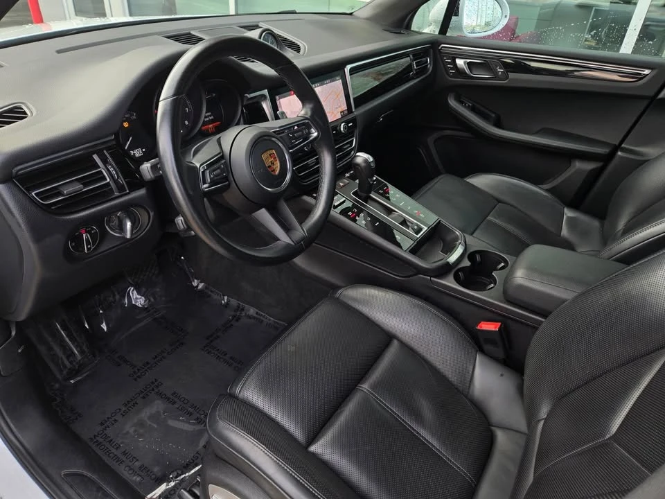 2024 Porsche Macan - Image 8 of 20