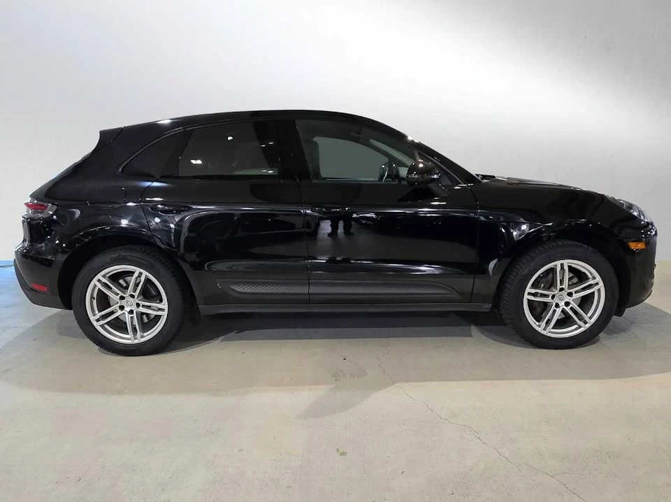 2024 Porsche Macan - Image 2 of 17