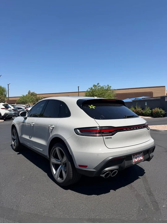 2024 Porsche Macan - Image 2 of 8
