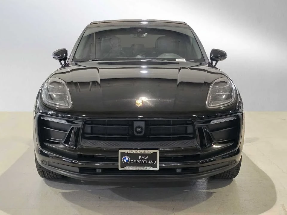 2024 Porsche Macan - Image 8 of 17