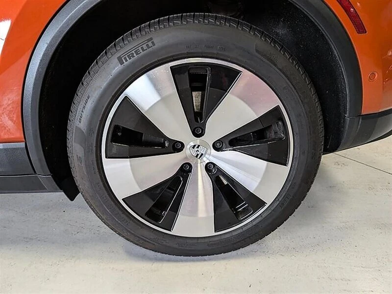 2024 Porsche Macan Electric - Image 14 of 20