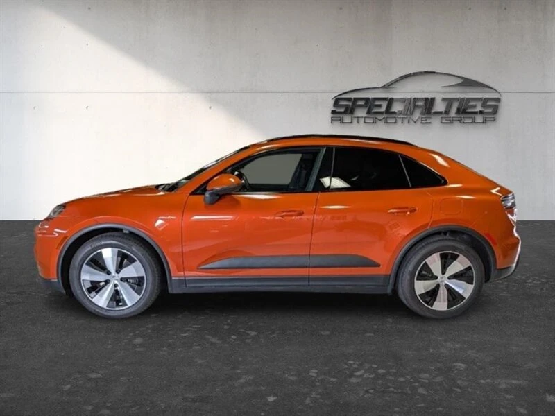 2024 Porsche Macan Electric - Image 7 of 20