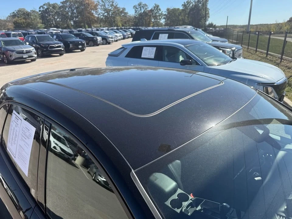 2024 Porsche Macan - Image 3 of 5