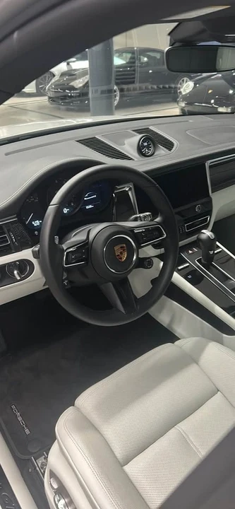 2024 Porsche Macan GTS - Image 12 of 17