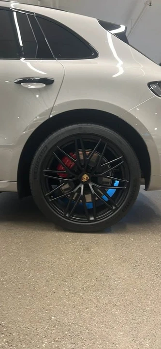 2024 Porsche Macan GTS - Image 3 of 17