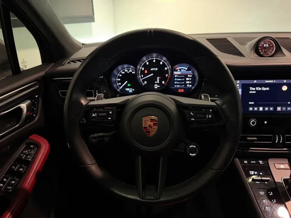 2024 Porsche Macan GTS - Image 10 of 17