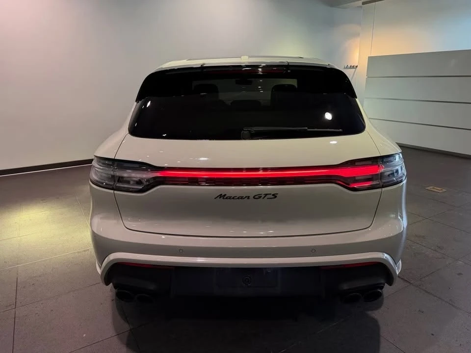 2024 Porsche Macan GTS - Image 9 of 17