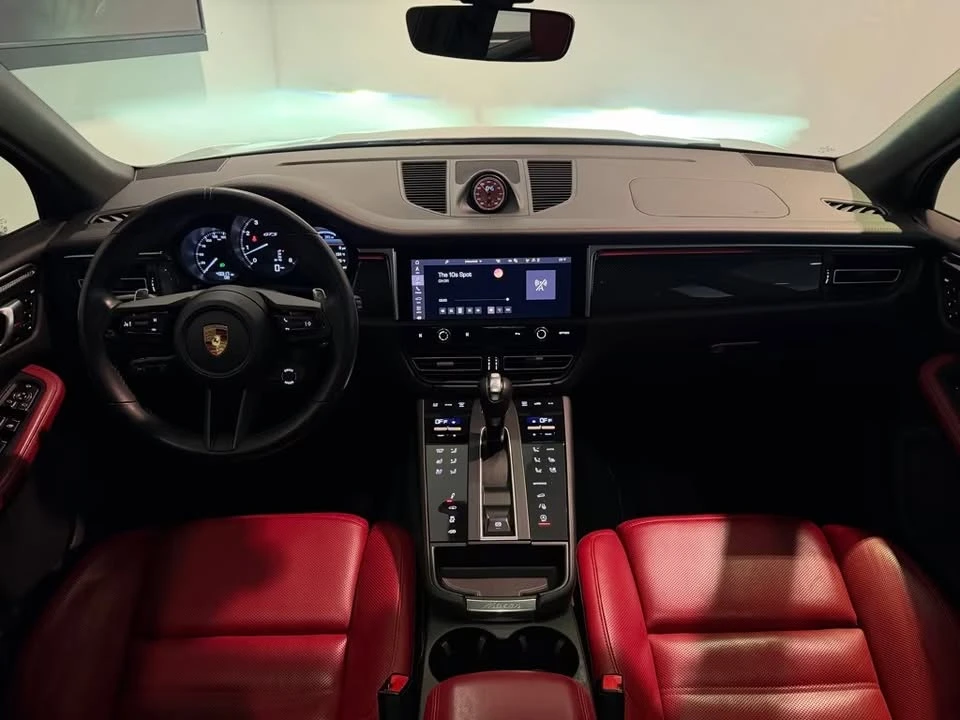 2024 Porsche Macan GTS - Image 15 of 17