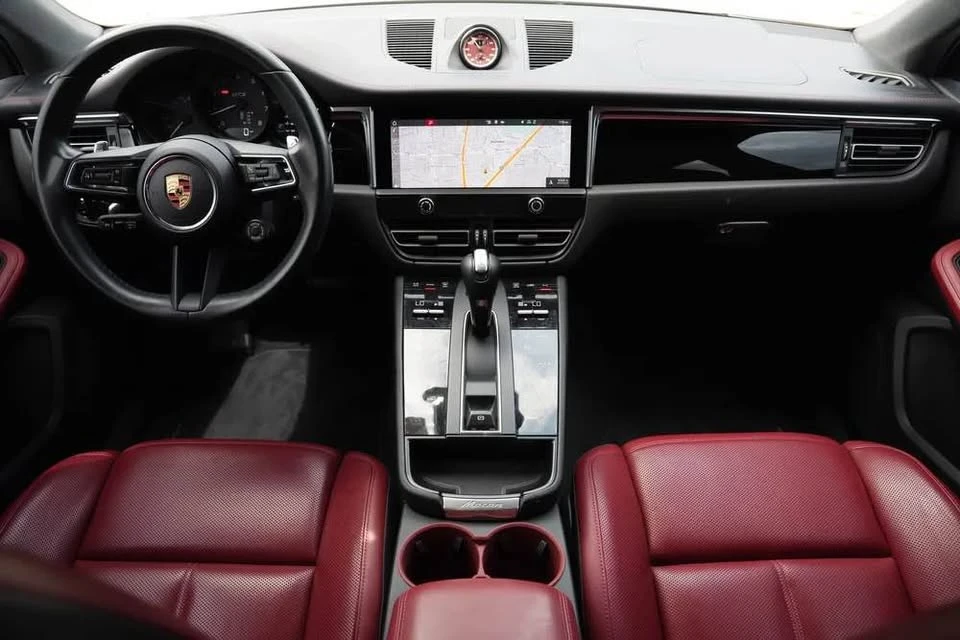 2024 Porsche Macan GTS - Image 7 of 11