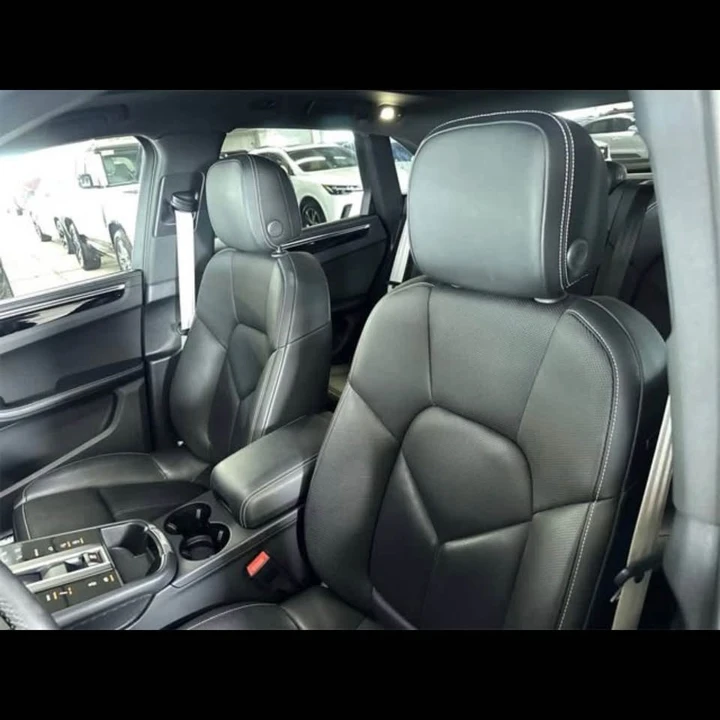 2024 Porsche Macan S - Image 12 of 19