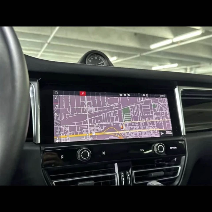2024 Porsche Macan S - Image 16 of 19