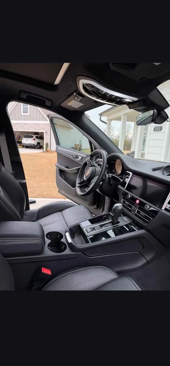 2024 Porsche Macan S - Image 3 of 9