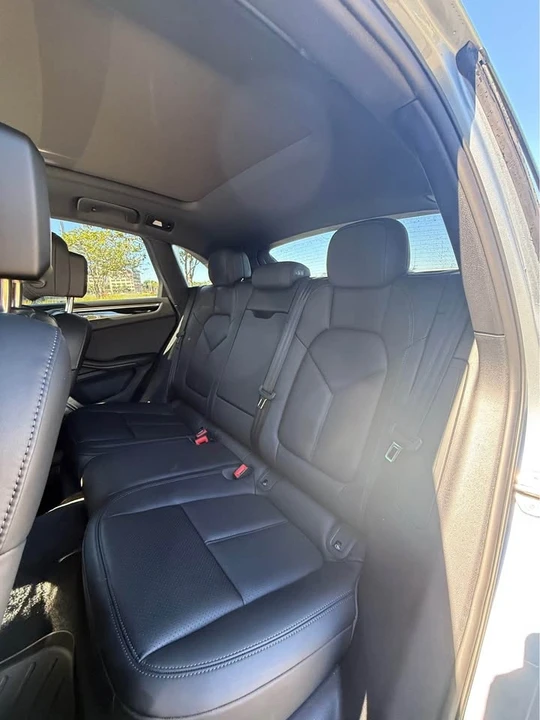 2024 Porsche Macan - Image 6 of 8