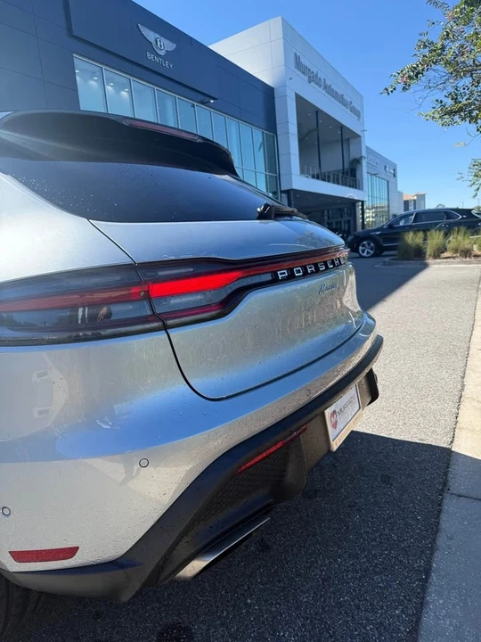2024 Porsche Macan - Image 5 of 8
