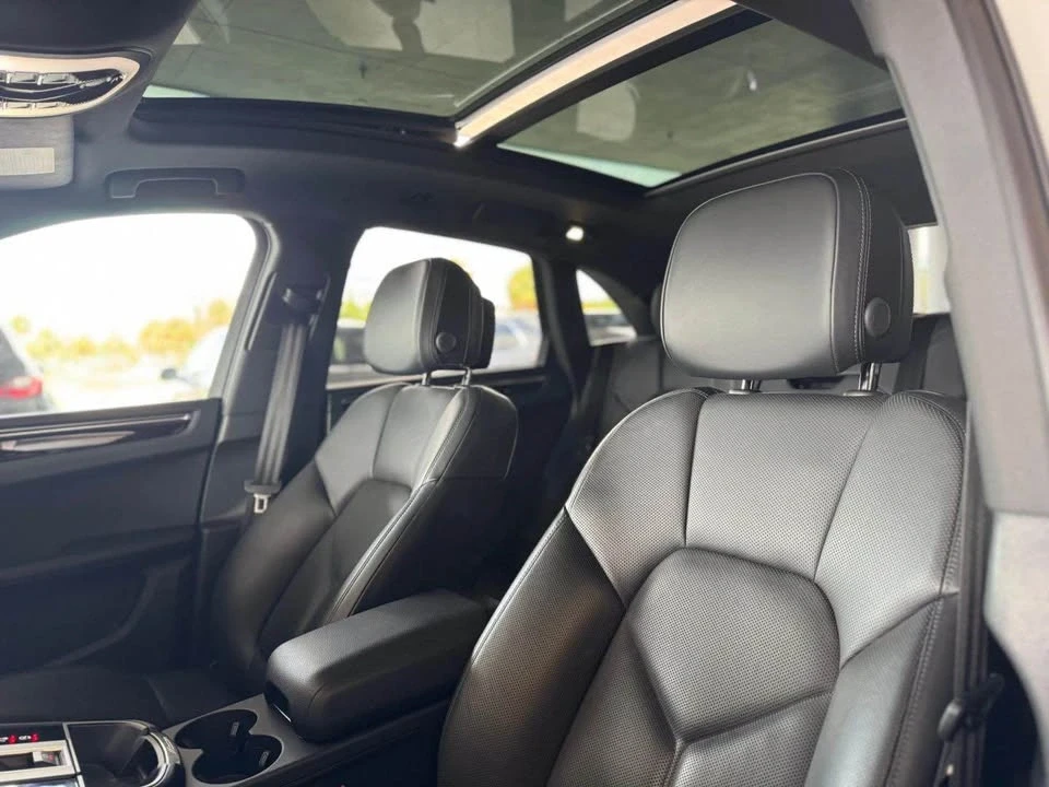 2024 Porsche Macan - Image 6 of 20