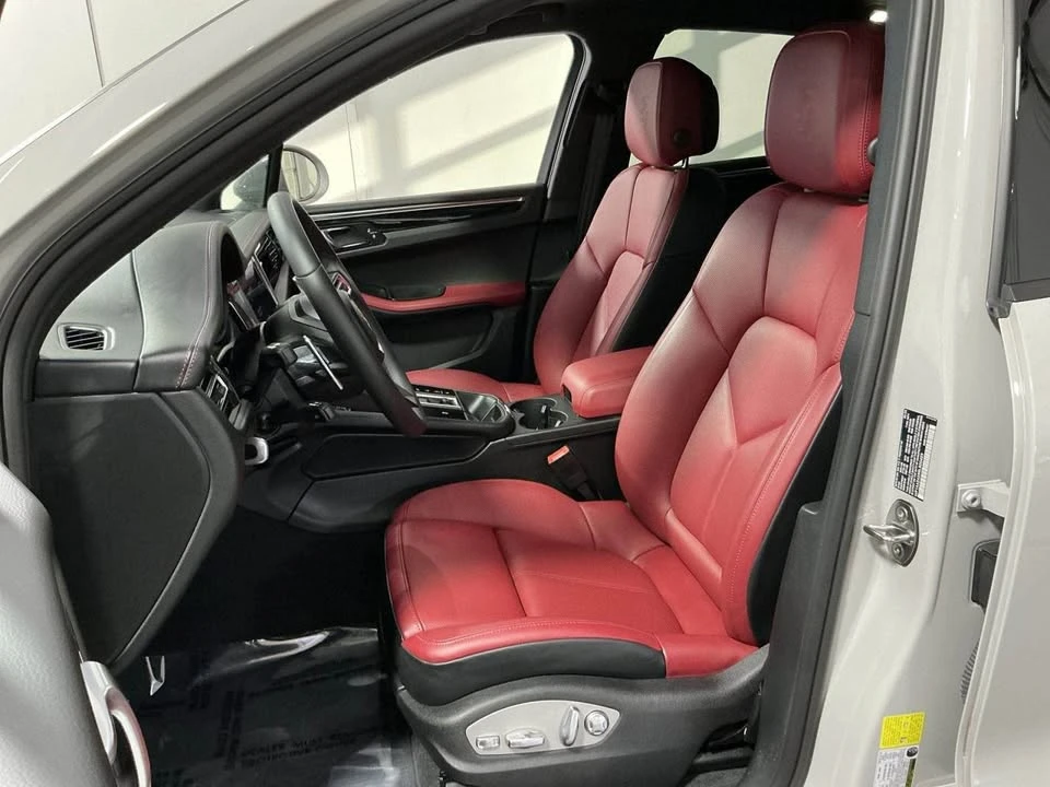 2024 Porsche Macan - Image 6 of 9