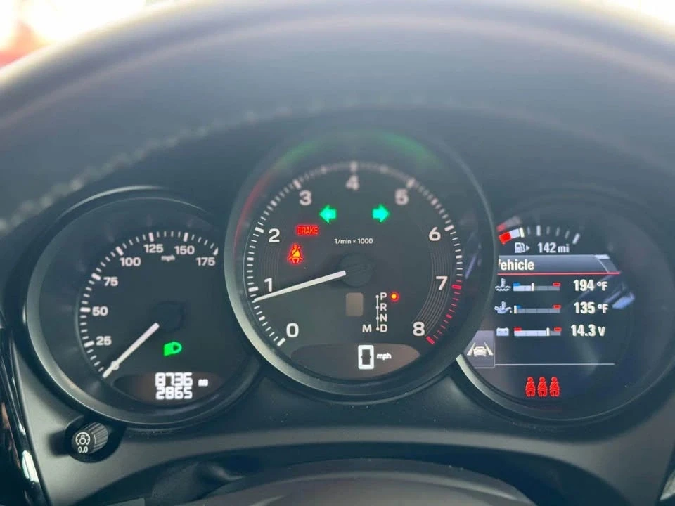 2024 Porsche Macan - Image 5 of 20