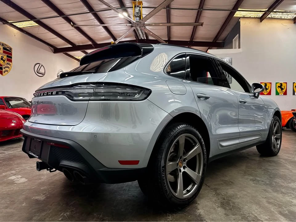 2024 Porsche Macan - Image 5 of 11
