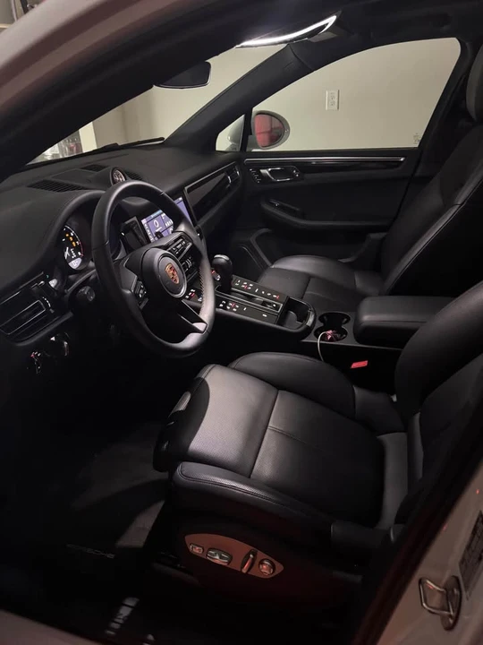 2024 Porsche Macan - Image 3 of 3