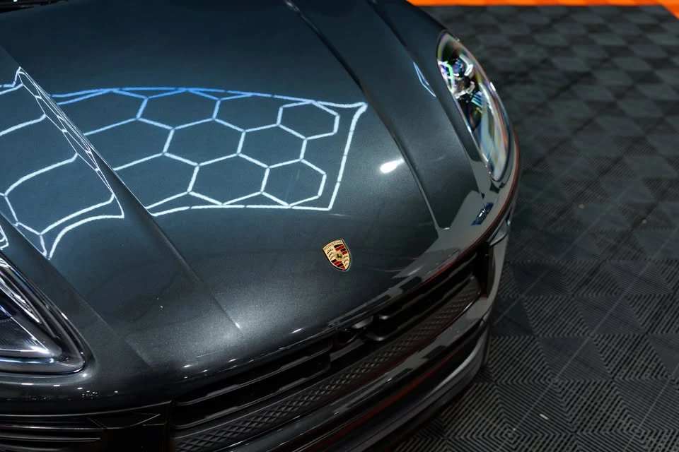 2024 Porsche Macan - Image 5 of 20