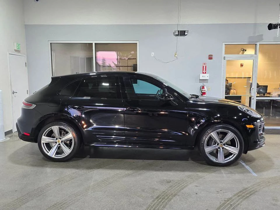 2024 Porsche Macan - Image 4 of 20