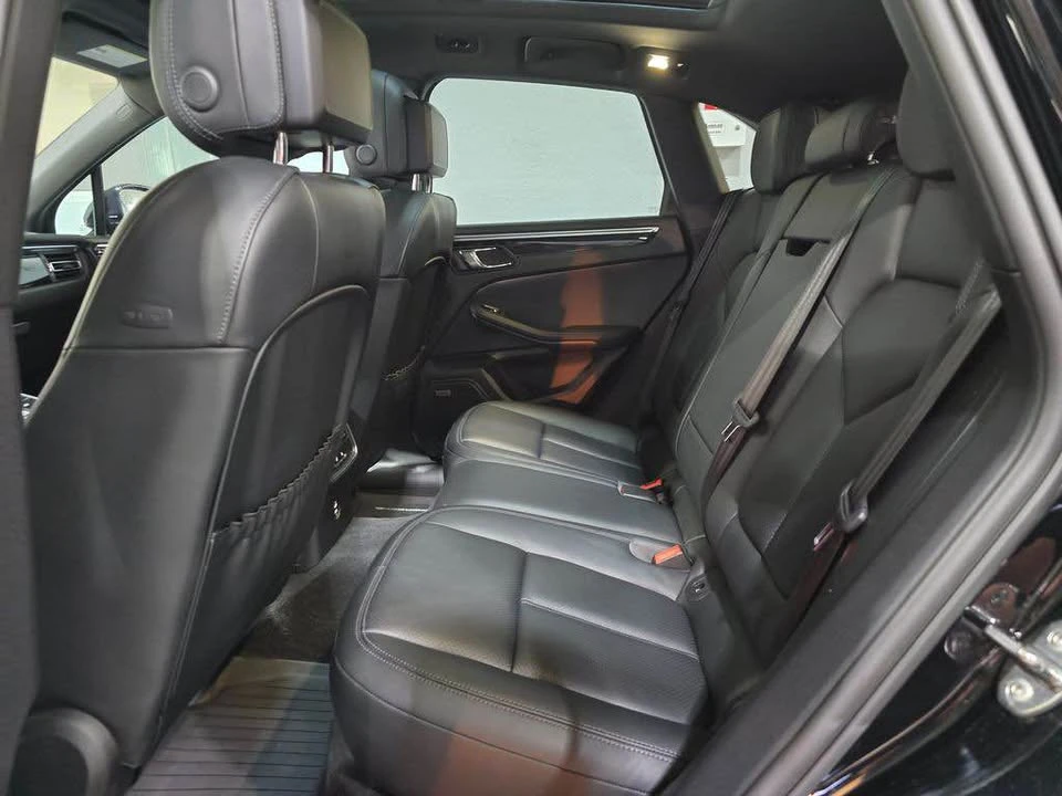 2024 Porsche Macan - Image 20 of 20