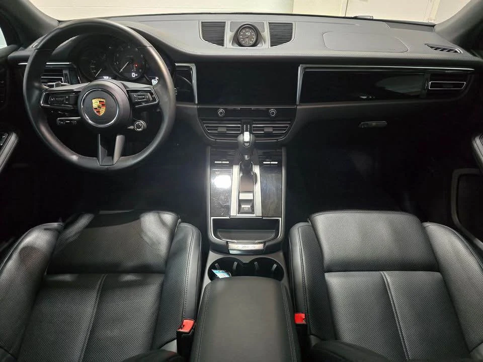 2024 Porsche Macan - Image 8 of 20
