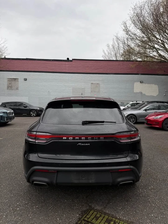 2024 Porsche Macan - Image 4 of 11