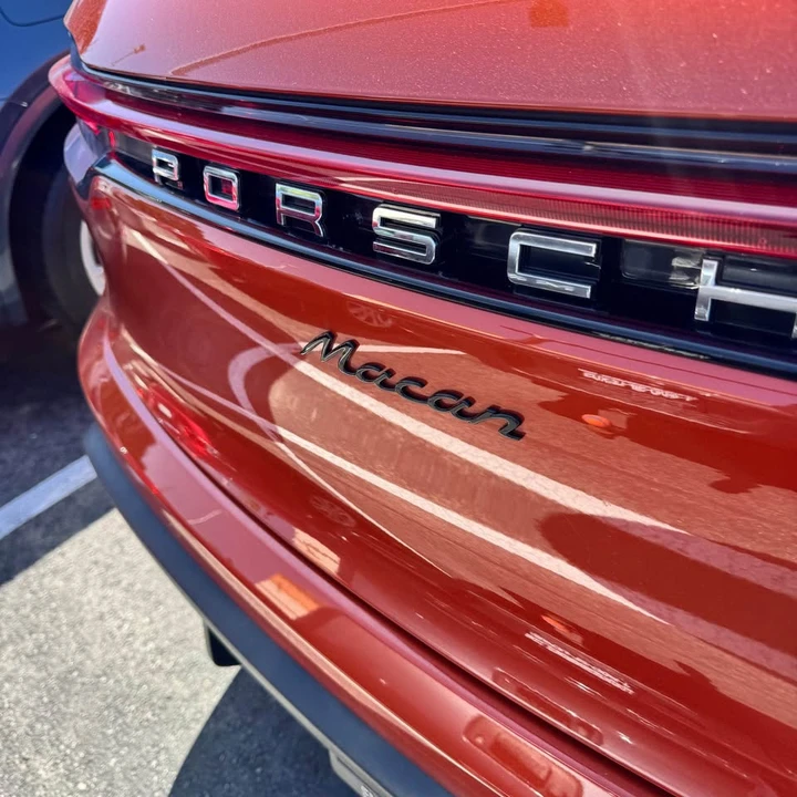 2024 Porsche Macan - Image 4 of 7
