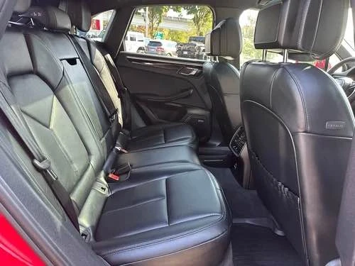 2024 Porsche Macan T - Image 10 of 12