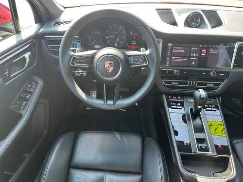 2024 Porsche Macan T - Image 4 of 12