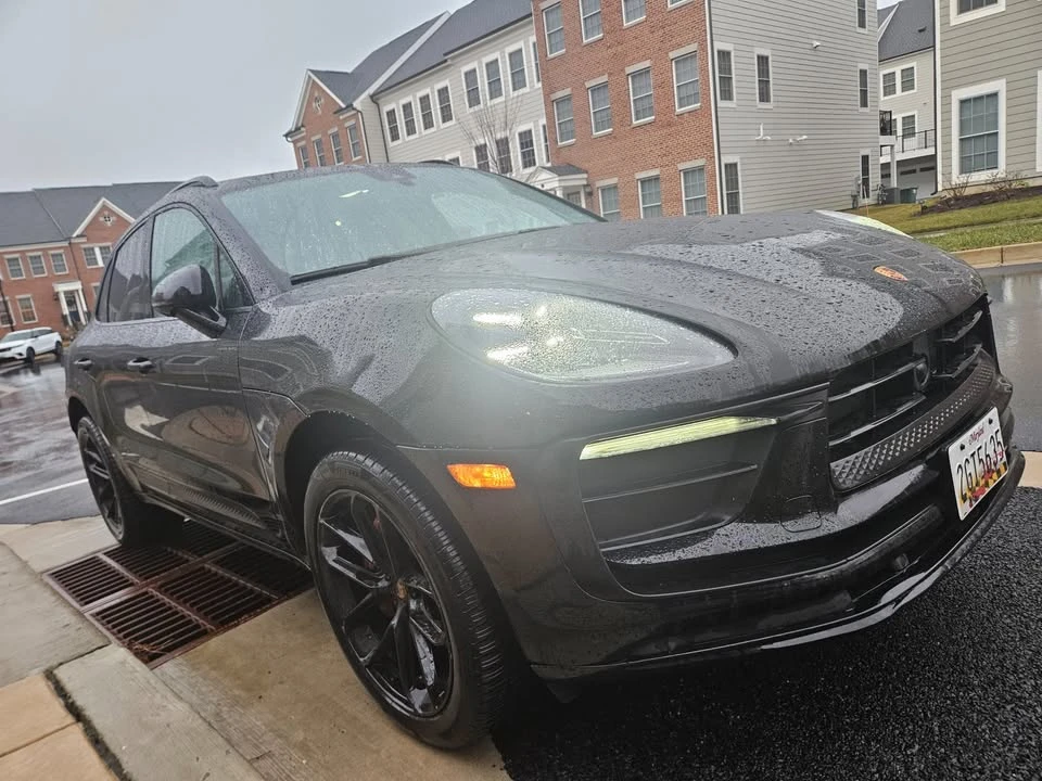 2024 Porsche Macan T - Image 5 of 19