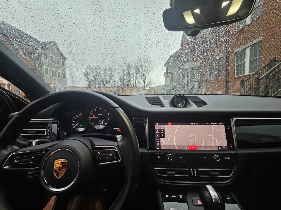 2024 Porsche Macan T - Image 13 of 19