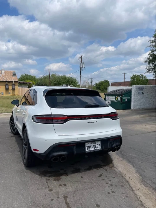 2024 Porsche Macan T - Image 3 of 7