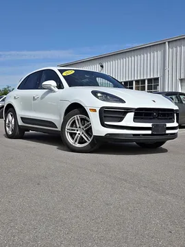 2024 Porsche Macan T