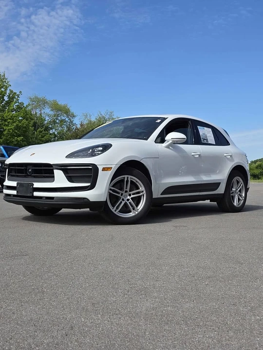 2024 Porsche Macan T - Image 2 of 8