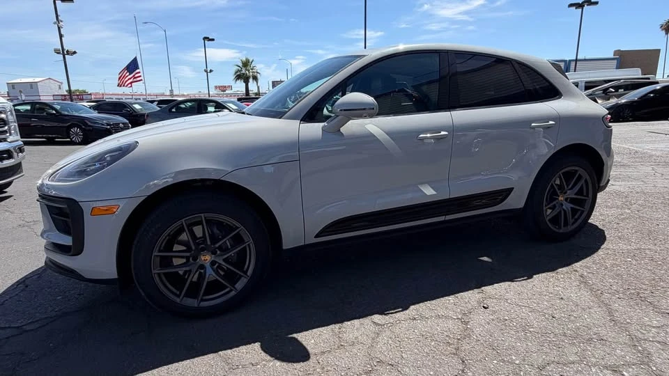2024 Porsche Macan T - Image 3 of 20