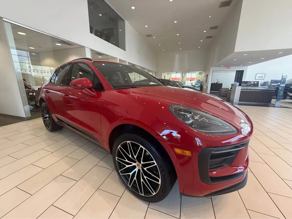 2024 Porsche Macan T - Image 5 of 13