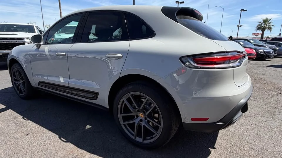 2024 Porsche Macan T - Image 5 of 20