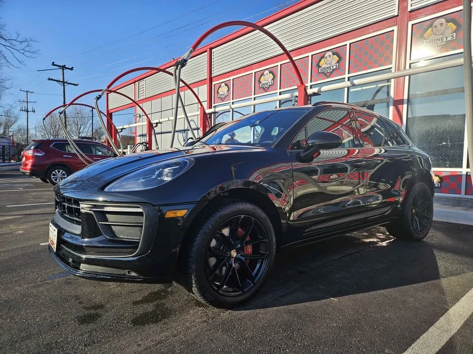 2024 Porsche Macan T - Image 10 of 13