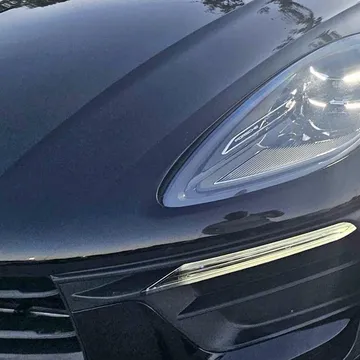 2024 Porsche Macan Turbo w/Performance Pkg