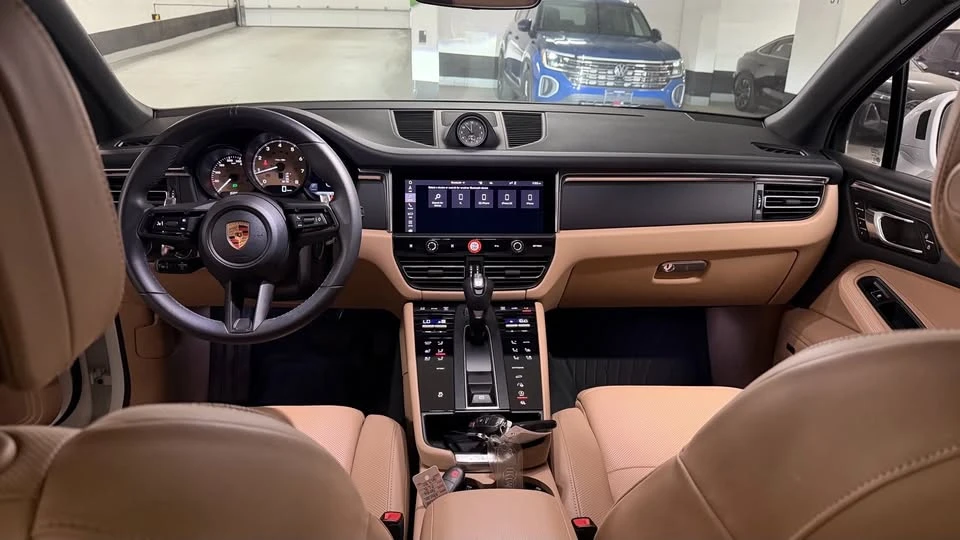 2024 Porsche Macan - Image 5 of 6