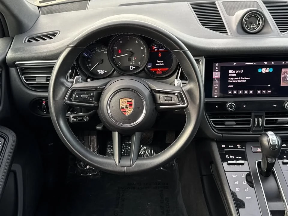 2024 Porsche Macan - Image 11 of 16